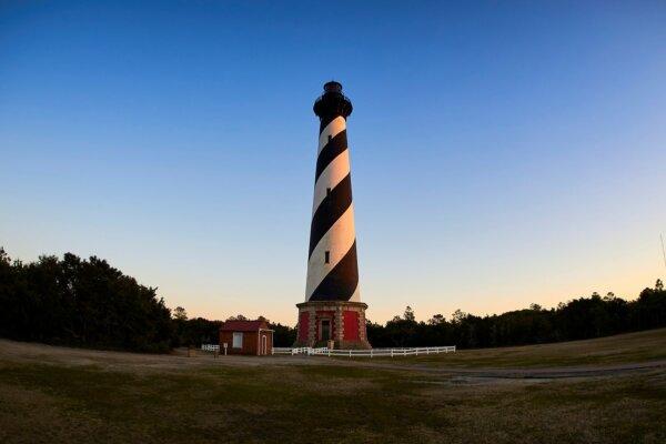 A Momentous Move: Cape Hatteras Lighthouse Relocated 25 Years Ago