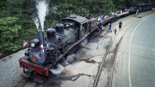 Going to Yosemite National Park? This Scenic Train Ride Has Made USA Today’s Top 10 List